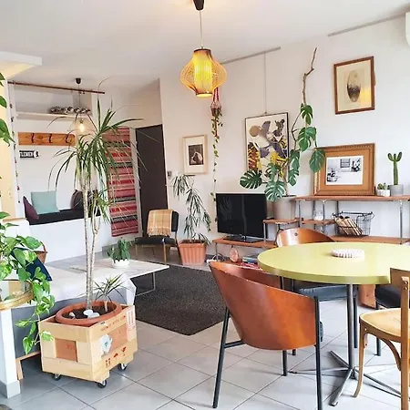 Charmant T3 Calme & Confortable - Proche Metro Apartamento